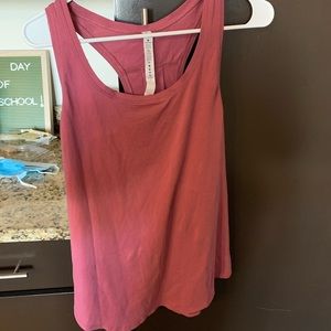 Lululemon tank